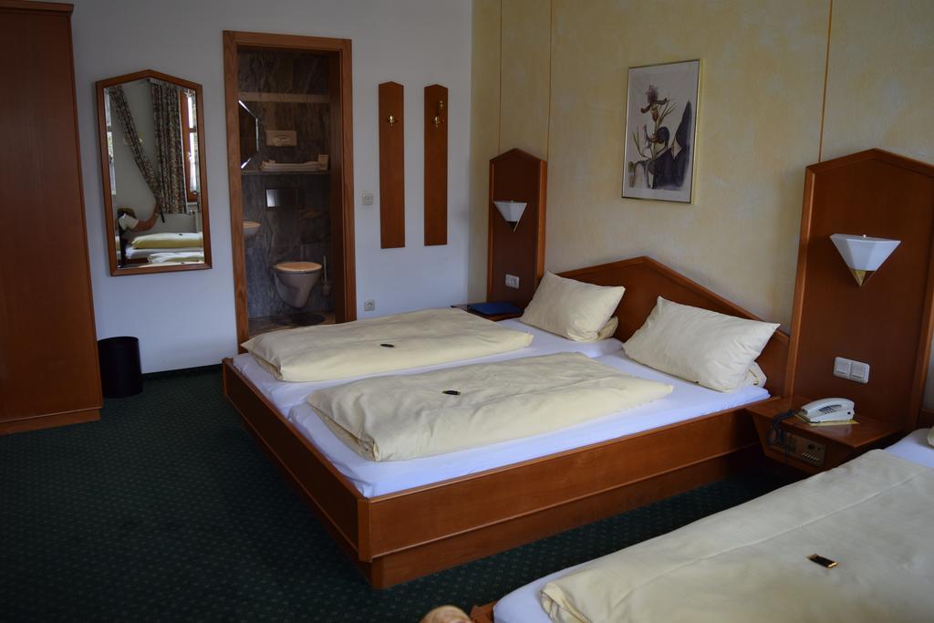 Hotel Zum Braeu كيندينغ الغرفة الصورة