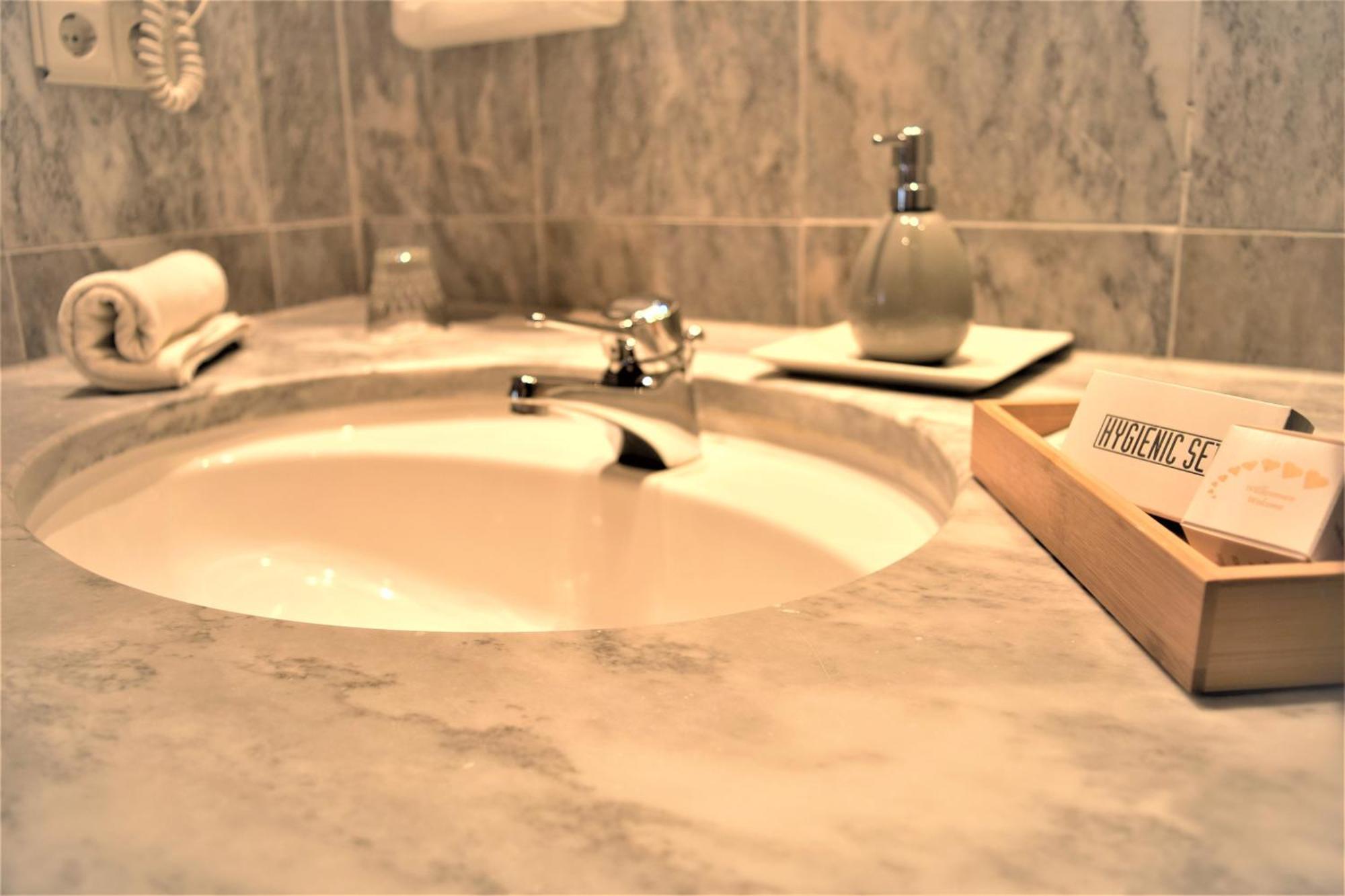 Hotel Zum Braeu كيندينغ المظهر الخارجي الصورة